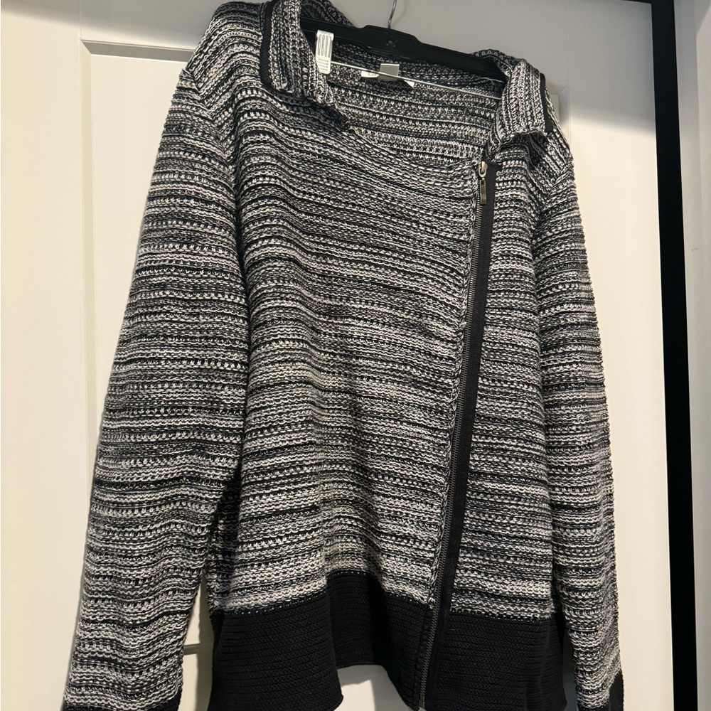 NWT Coldwater Creek XL Zipped sweater